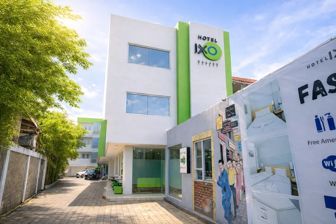 Tentang Hotel IXO Bekasi